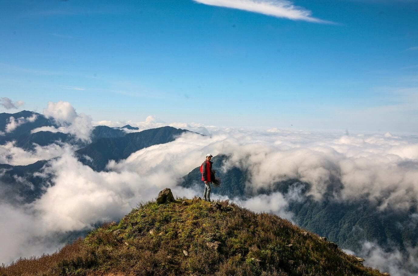 Kinh nghiệm săn mây trên đỉnh Tà Chì Nhù